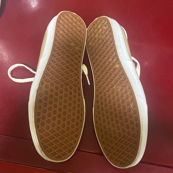 Vans men’s lace up sneakers - Picture 7 of 7